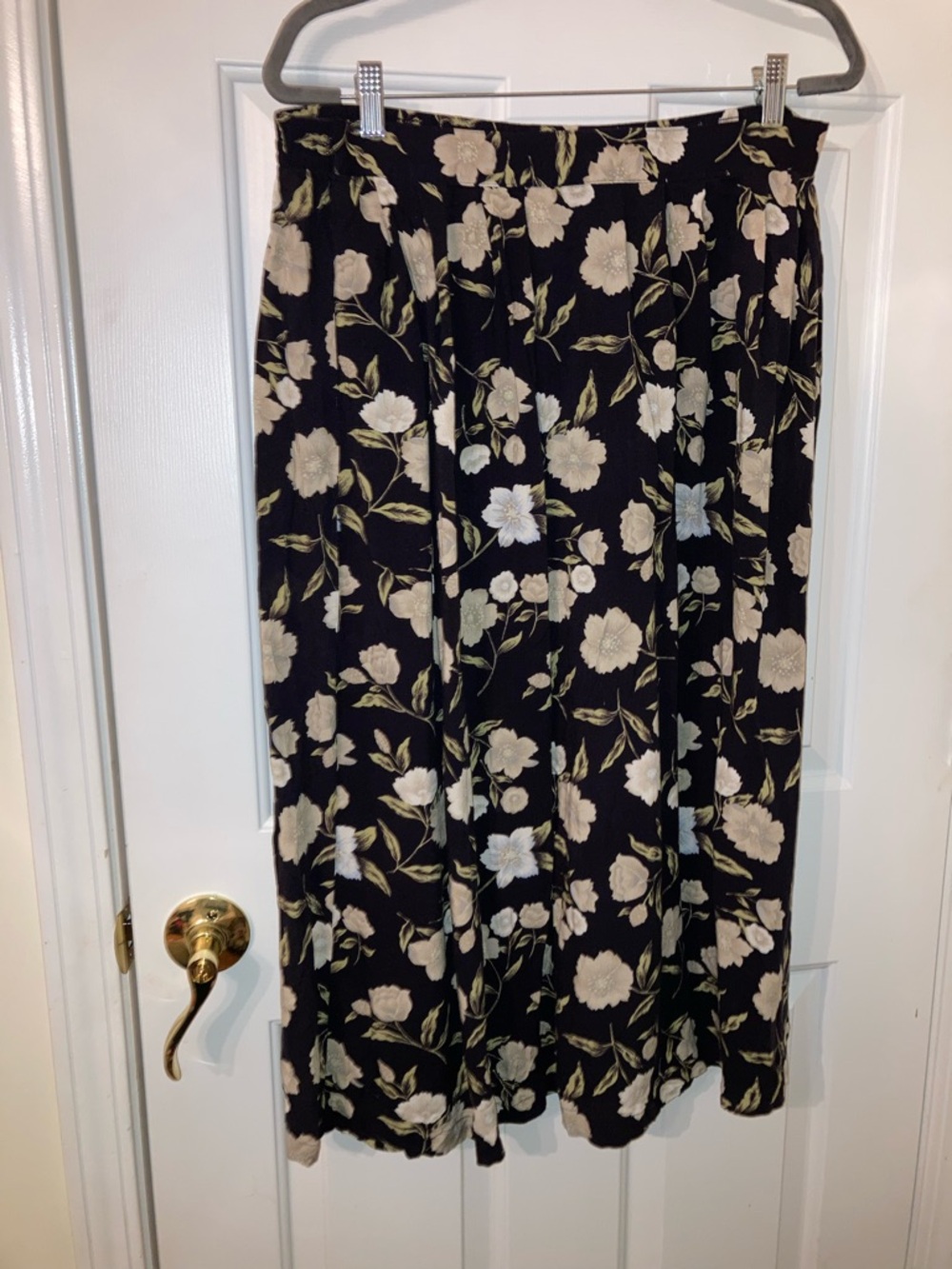 Sag Harbor Black Floral Midi Skirt with Cream Blooms